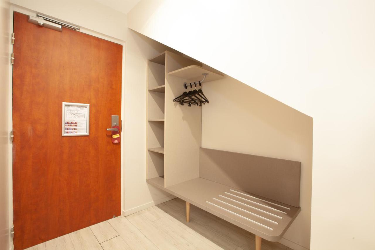 Best Hotel Lyon - Saint Priest Exterior foto