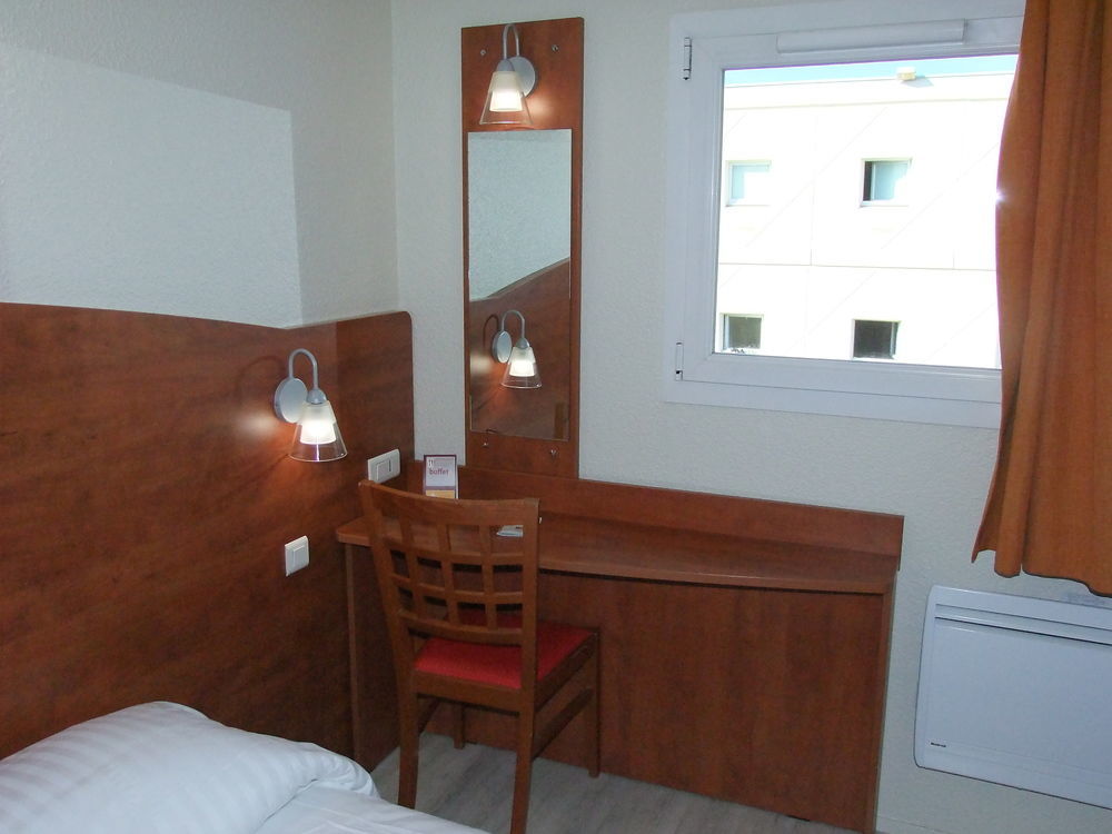 Best Hotel Lyon - Saint Priest Exterior foto